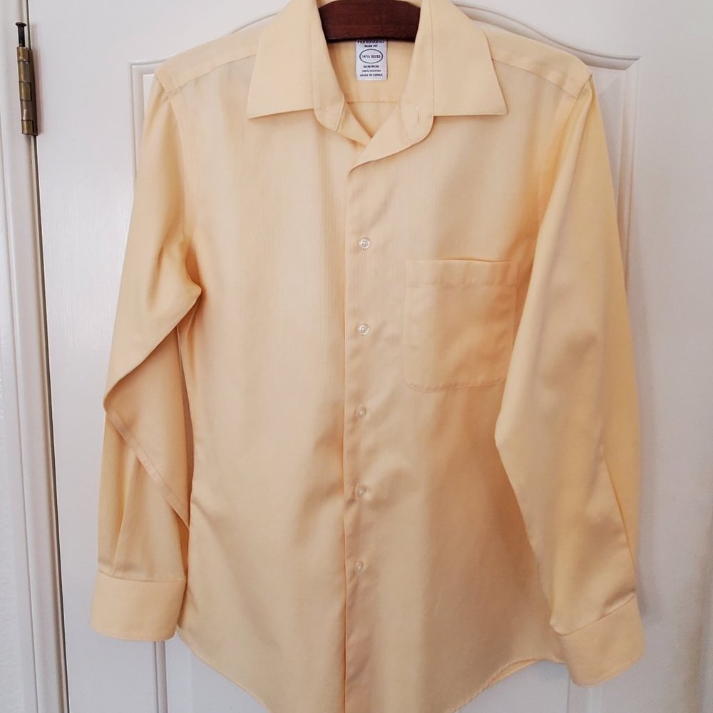 Pronto Uomo Slim Fit Non‑Iron Dress Shirt Men’s 14.5 / 32–33 Butterscotch Yellow